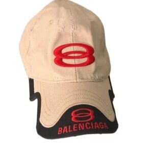 Balenciaga hat w/ red logo